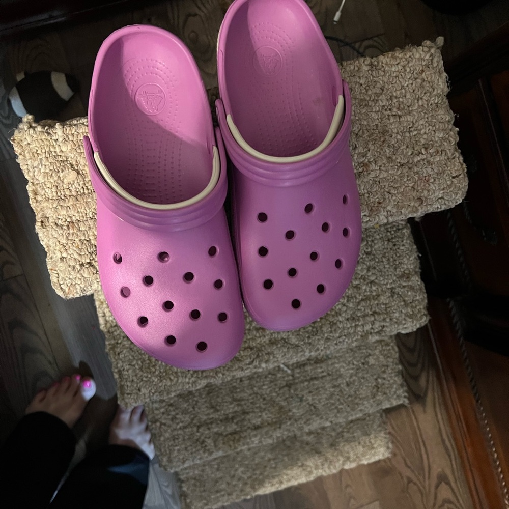 Pink crocs new 11 women’s